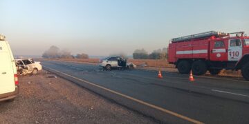 Два водителя погибли в лобовом столкновении под Самарой