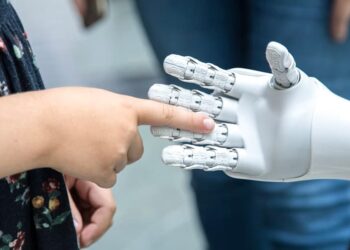 Большинство жителей ПФО поддержали обучение школьников с использованием ИИ