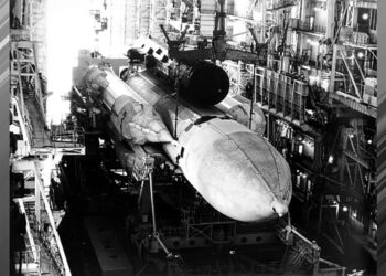 Победу в космосе ковали на земле