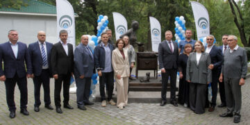 В Самаре открыли первый в мире памятник газовой плите