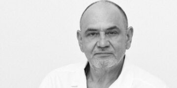 Самара попрощалась с врачом-онкологом Владимиром Савельевым