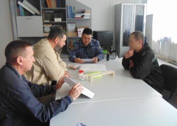 В самарской колонии №6 стартовал проект по обучению иконописи