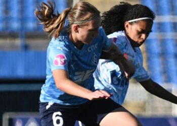 Футболистки женских «Крыльев Советов» отобрали очки у «Зенита»