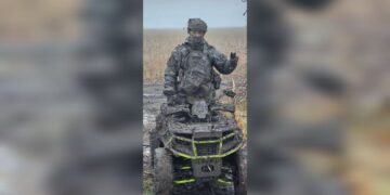 На Кураховском направлении боец с позывным «Физрук» проводит беспилотную «зарядку» для ВСУ