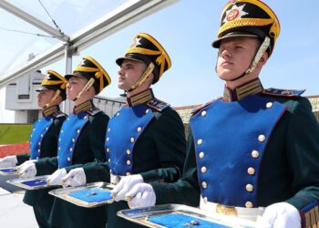 В ожидании побед