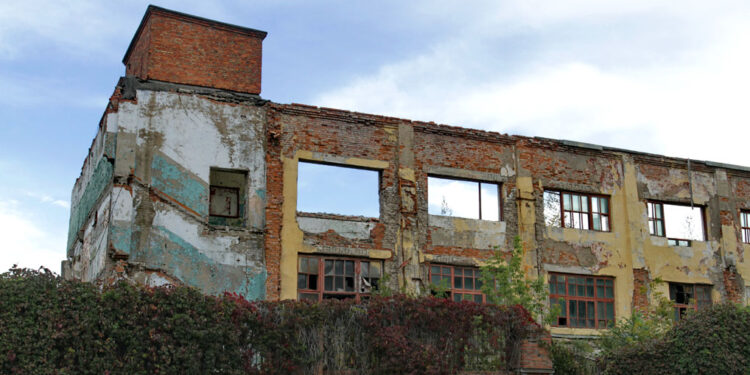 У бенефициара «Техоборонпрома» забирают площадку бывшего Самарского завода клапанов