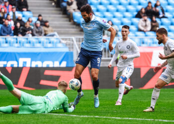 «Крылья Советов» вырвали ничью, «Акрон» покинул зону «стыков»