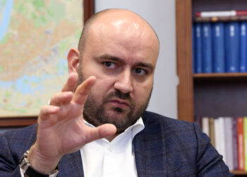 Самарский губернатор запрограммировал тектонические сдвиги в «Белом доме»