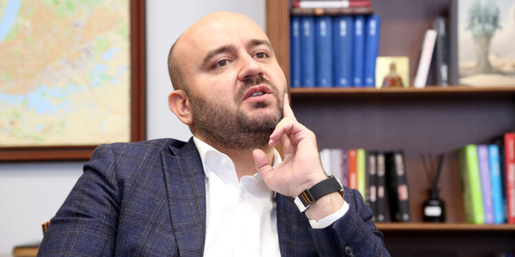 Самарский губернатор прописал своему новому правительству кадровую революцию