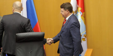 Коммунисты в губернской думе могли, но не заблокировали губернаторские инициативы