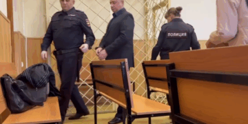 В Жигулевске экс-главврач больницы получил срок в колонии за хищение 4 млн рублей