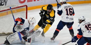 Хоккеисты «Самары» поделили очки с «Дизелистом»