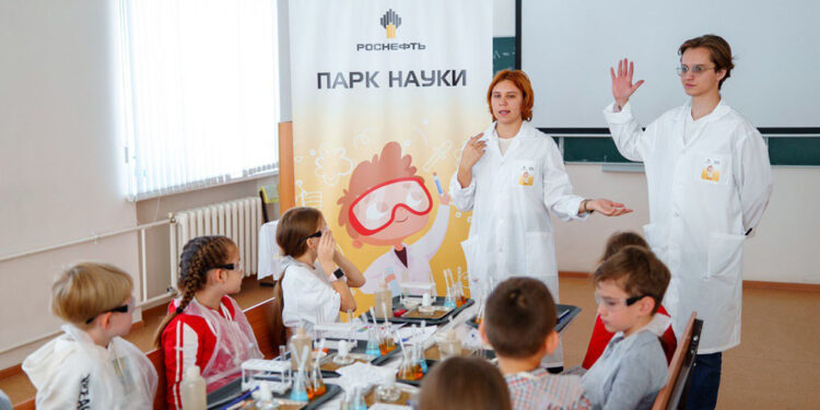 Новокуйбышевские нефтехимики представили на просветительском фестивале новый образовательный проект