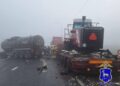 Чудо в Самарской области: никто не погиб в страшной аварии, раскидавшей по трассе два грузовика