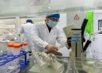 В биохимической лаборатории Lonvi Biosciences, фото:  Lonvi Biosciences