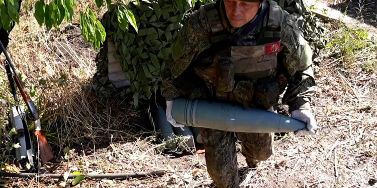 Артиллеристы группировки войск "Центр", фото: Денис Хряпин