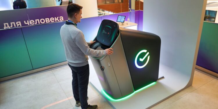 Сбер внедрил искусственный интеллект и заботу о здоровье в банковские сервисы