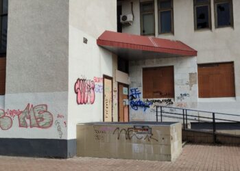 В Тольятти вандалы и пожары уничтожили помещение, где располагалась городская прокуратура