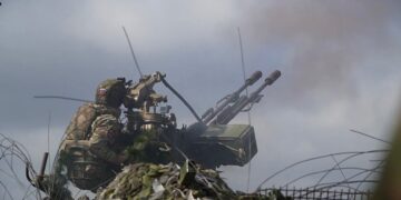 Расчёты зенитных орудий ЗУ-23-2 группировки войск «Центр» стоят на страже неба под Покровском