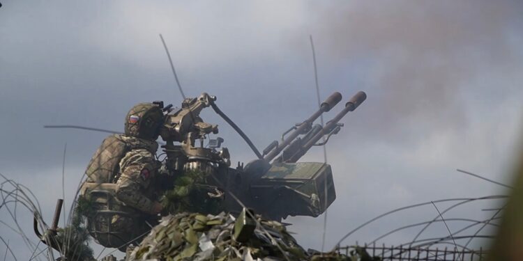 Расчёты зенитных орудий ЗУ-23-2 группировки войск «Центр» стоят на страже неба под Покровском