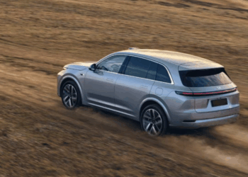 Li Auto готовится к старту продаж кроссоверов L6 L7 L9 в России