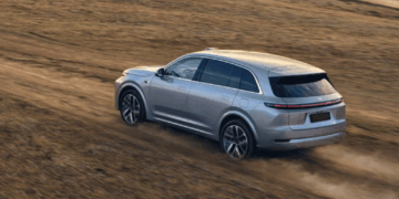 Li Auto готовится к старту продаж кроссоверов L6 L7 L9 в России