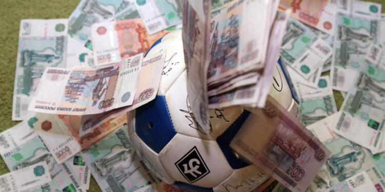 С «Крыльев Советов» начинают принудительное взыскание 923 млн рублей