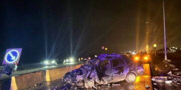 В Тольятти водитель Lada Granta врезался в бетонные блоки