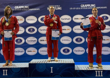 «Искра» из Самары в четвертом туре чемпионата России по волейболу одержала две победы