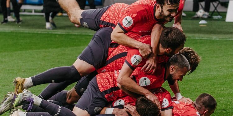 «Крылья Советов» сыграли вничью с «Зенитом», «Акрон» выиграл у «Динамо»