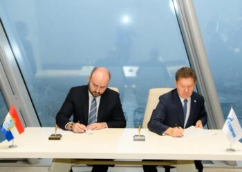 Губернатор сегодня продолжит настаивать на дроблении самарских газовых сетей