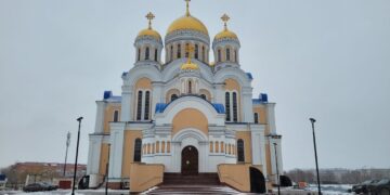 Миллиардер Леонид Михельсон восстанавливает кафедральный собор в родном Новокуйбышевске