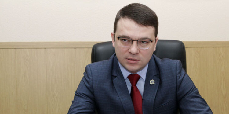 Главу самарского минтранса Артура Абдрашитова догоняет его «туристическое» прошлое