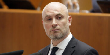 Самарский «Белый дом» надеется переломить негативные тенденции в промышленности инвестициями