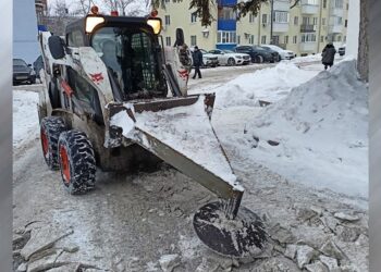 Новокуйбышевские коммунальщики подготовили к зиме разные виды спецтехники, в том числе новинки