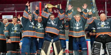 Компании Самарского региона приняли участие в хоккейном турнире на Кубок Сбера