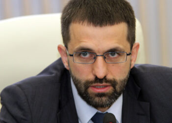 Самарский минград послал строителей за услугами новосозданной им сервисной структуры