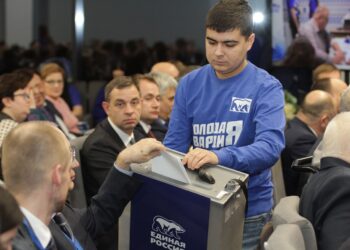 Бывший самарский премьер-министр освободил кресла и в «Единой России»