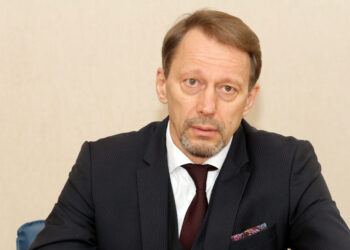 Новая версия «дела врачей» затянула в свою орбиту главу самарского ТФОМС