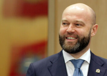 Самарский премьер накануне отставки отозвал губернаторский проект о круглосуточных стройках