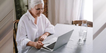 ПСБ упрощает получение социальных выплат через интеграцию с Госуслугами