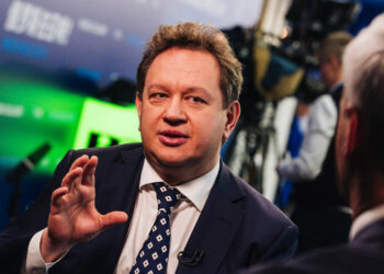 ВТБ в 2025 году завершит сотни проектов по обновлению офисов