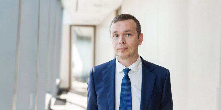 Стратег ВТБ дал рекомендации инвесторам, что успеть сделать до Нового года