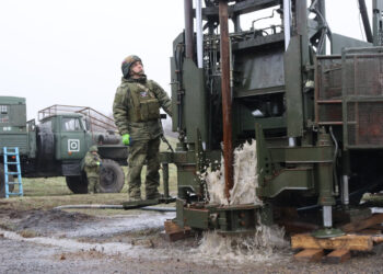 Через песок и твёрдые породы