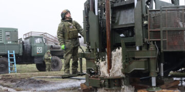 Через песок и твёрдые породы