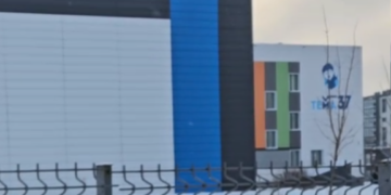 В Нижнекамске 22 января 7-классник напал с ножом на сотрудницу Лицея 37 — его задержали