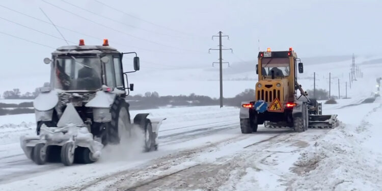 За сутки в Самарской области вывезли с трасс более 960 тонн снега