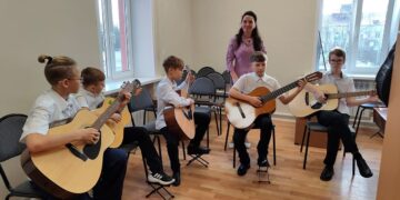 При поддержке «Самаранефтегаза» обновилась старейшая детская школа искусств Самарской области