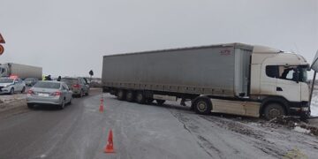 В Тольятти устанавливают обстоятельства смертельного ДТП с участием фуры