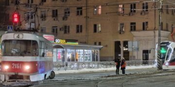 В Самаре 10 февраля трамвай сошел с рельсов